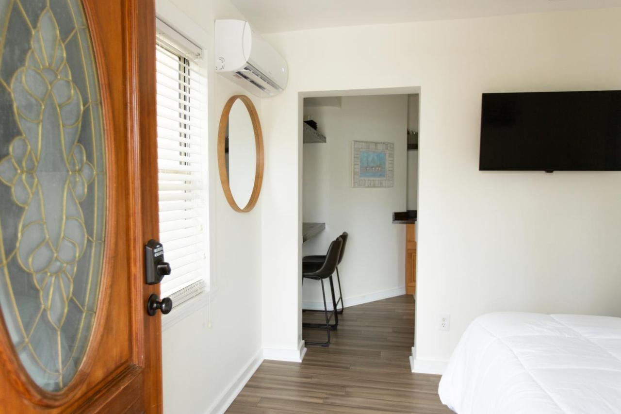 Cozy Studio - Blocks From The Ocean! Jacksonville Beach Eksteriør billede
