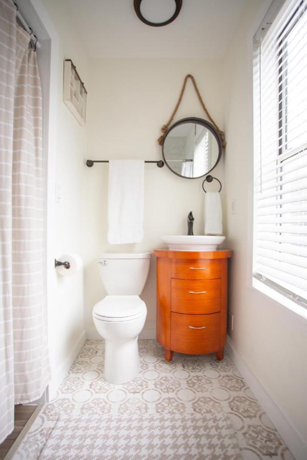 Cozy Studio - Blocks From The Ocean! Jacksonville Beach Eksteriør billede
